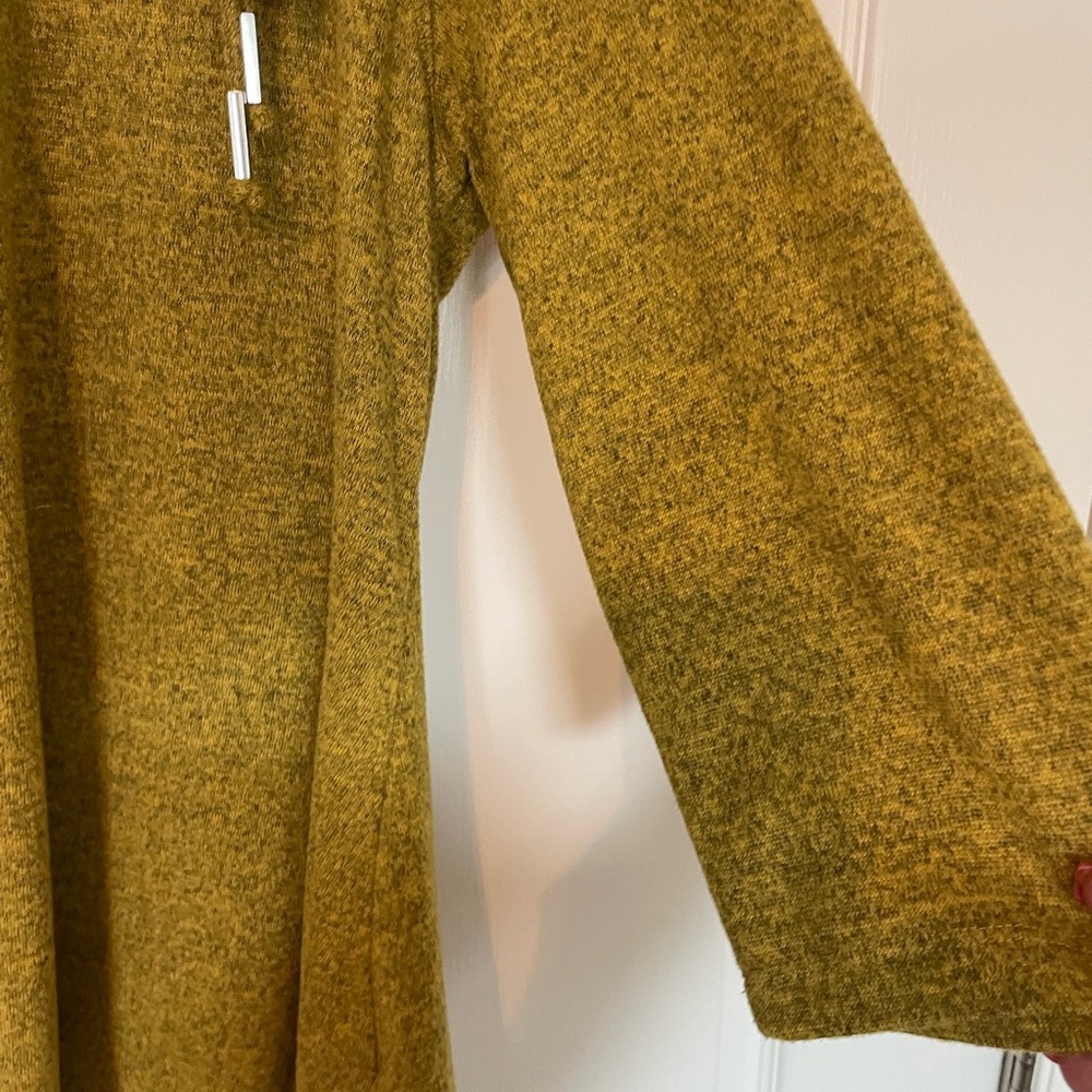 ALI MILES XL Cowl Neck Sweater with Elegant Ruching - Picture 5 of 11